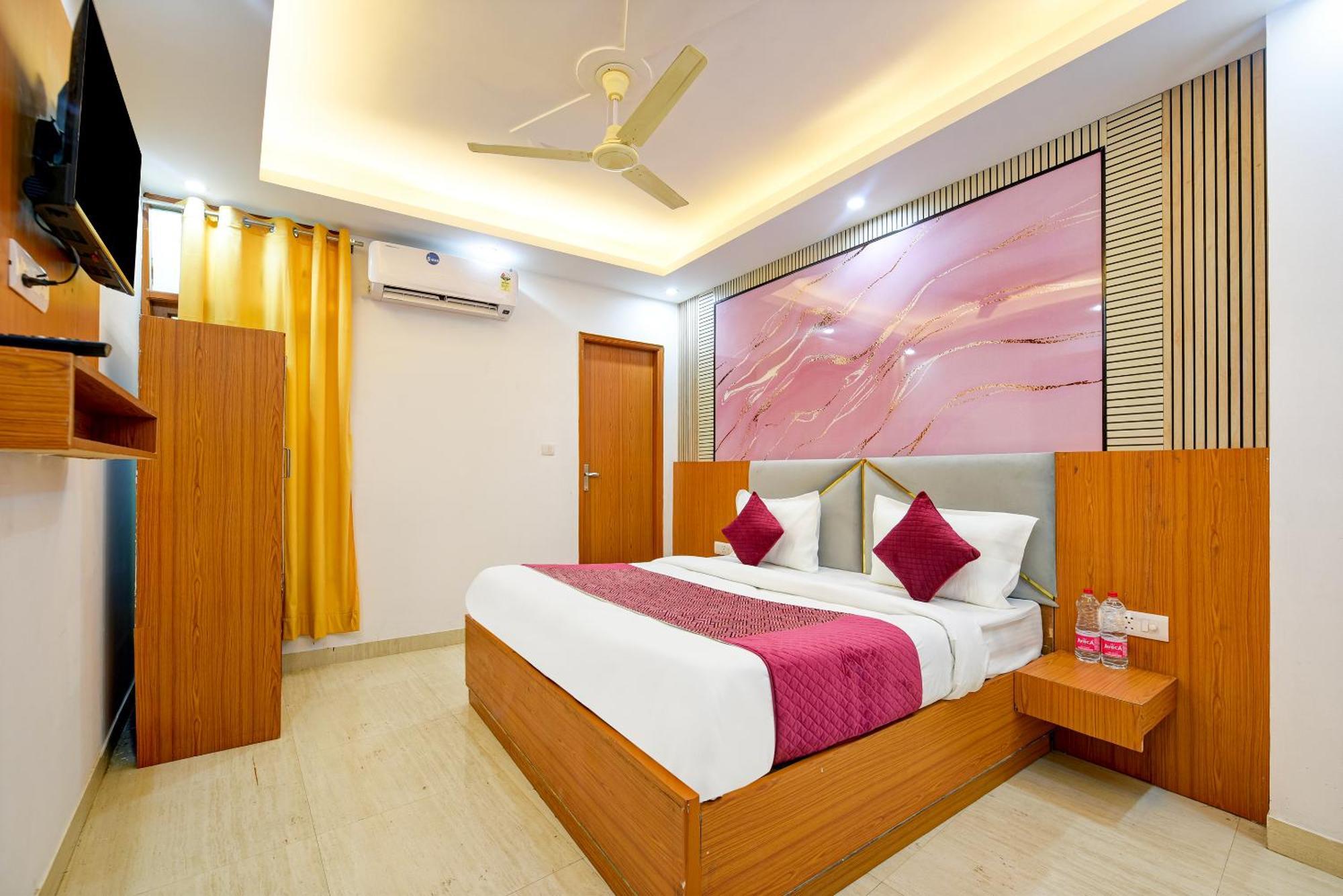 Airport Hotel Kiara - New Delhi Airport Eksteriør bilde