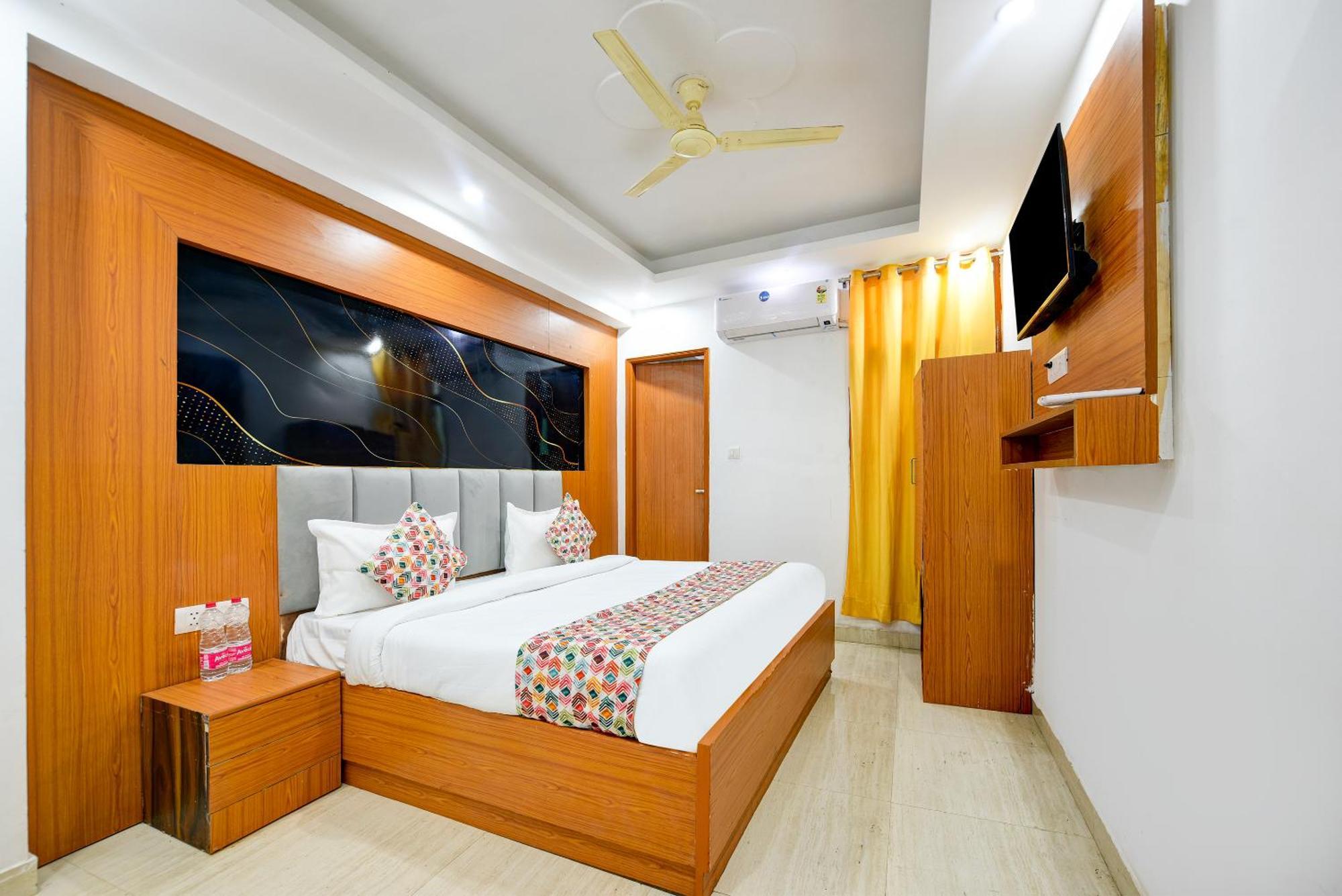 Airport Hotel Kiara - New Delhi Airport Eksteriør bilde