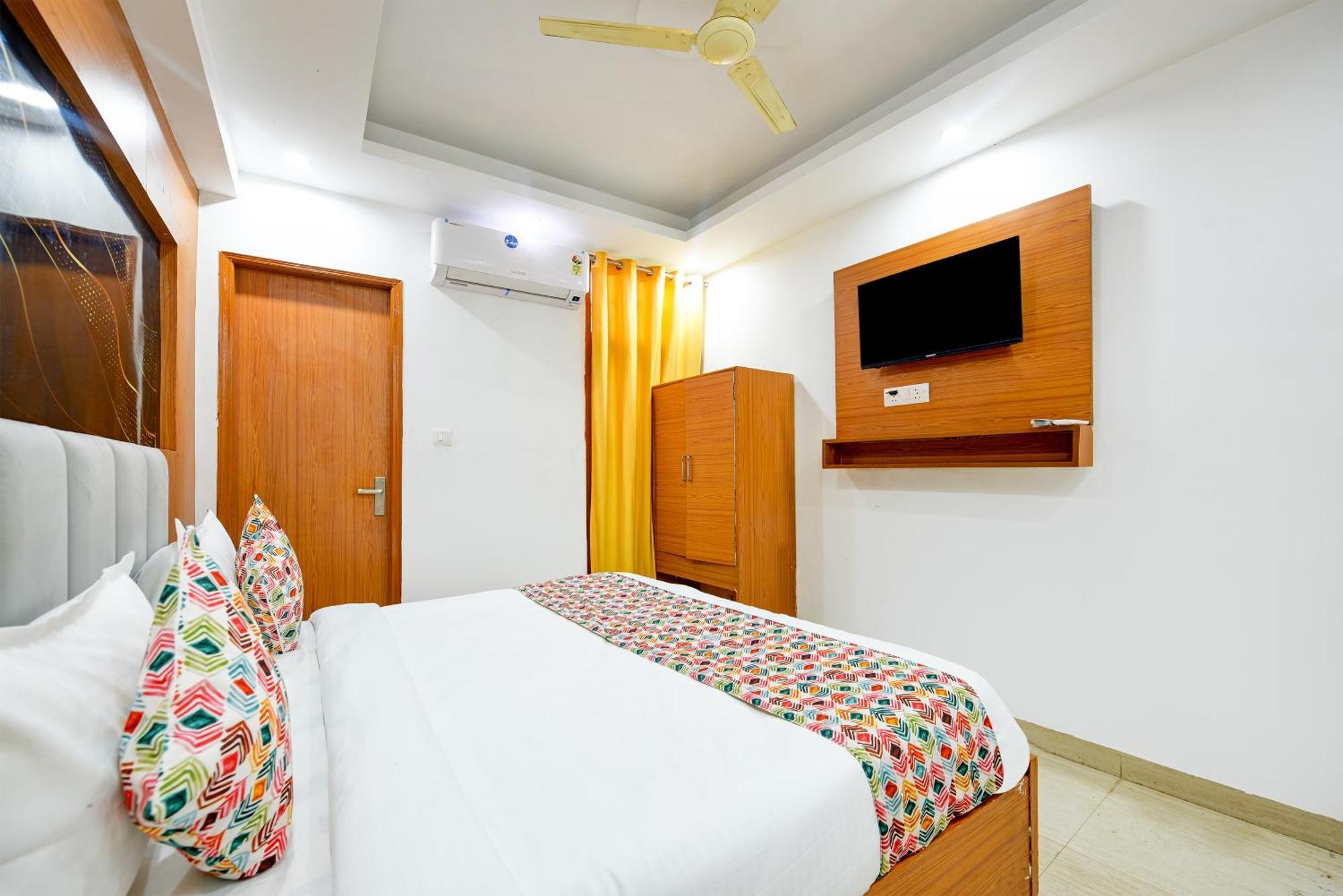 Airport Hotel Kiara - New Delhi Airport Eksteriør bilde