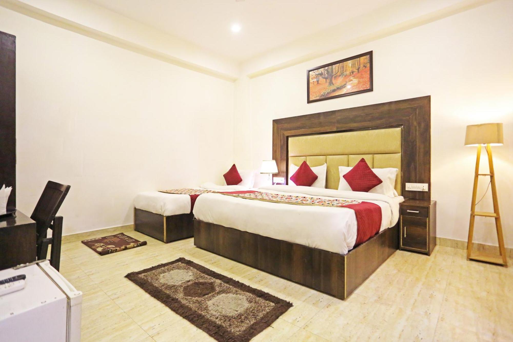 Airport Hotel Kiara - New Delhi Airport Eksteriør bilde