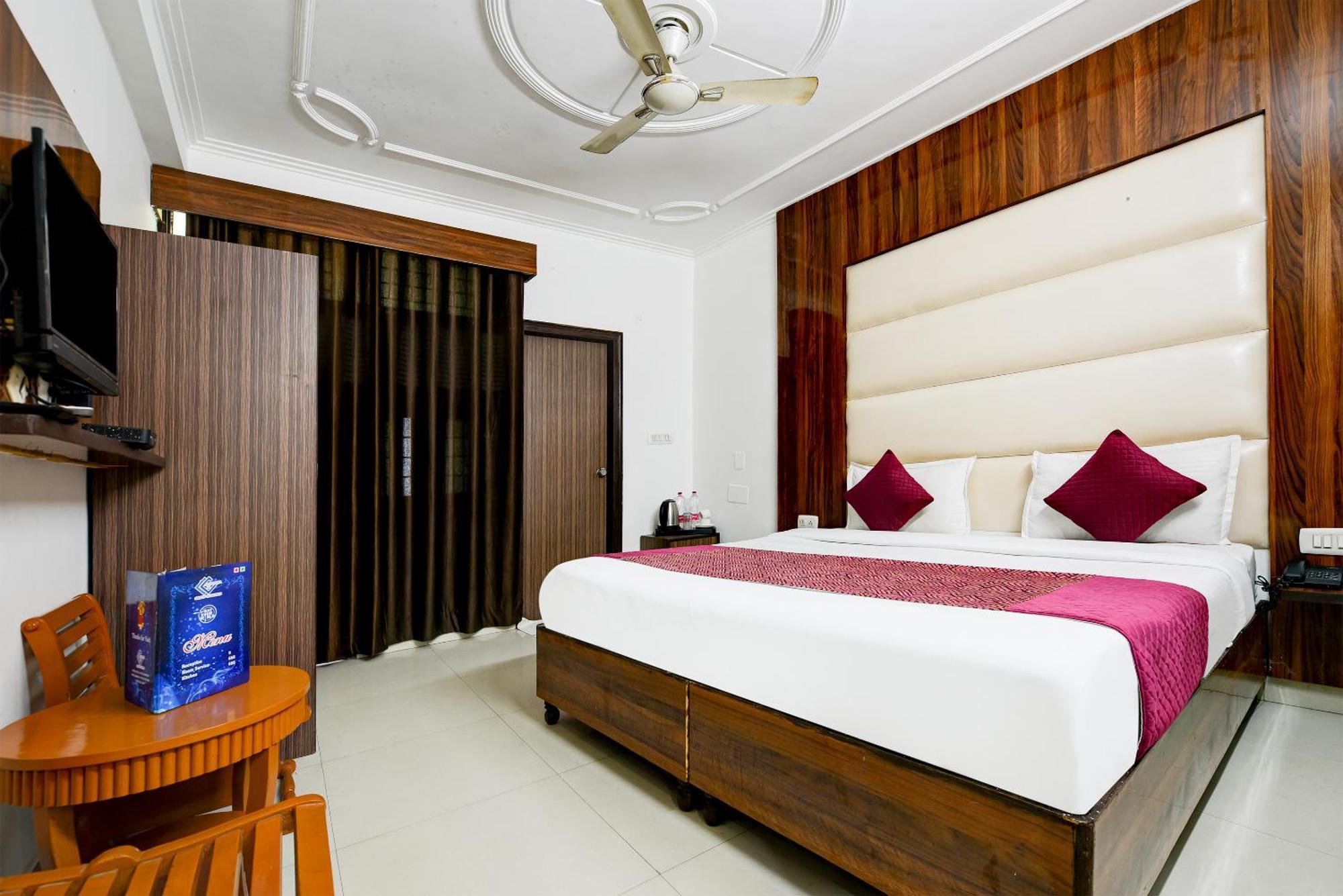 Airport Hotel Kiara - New Delhi Airport Eksteriør bilde