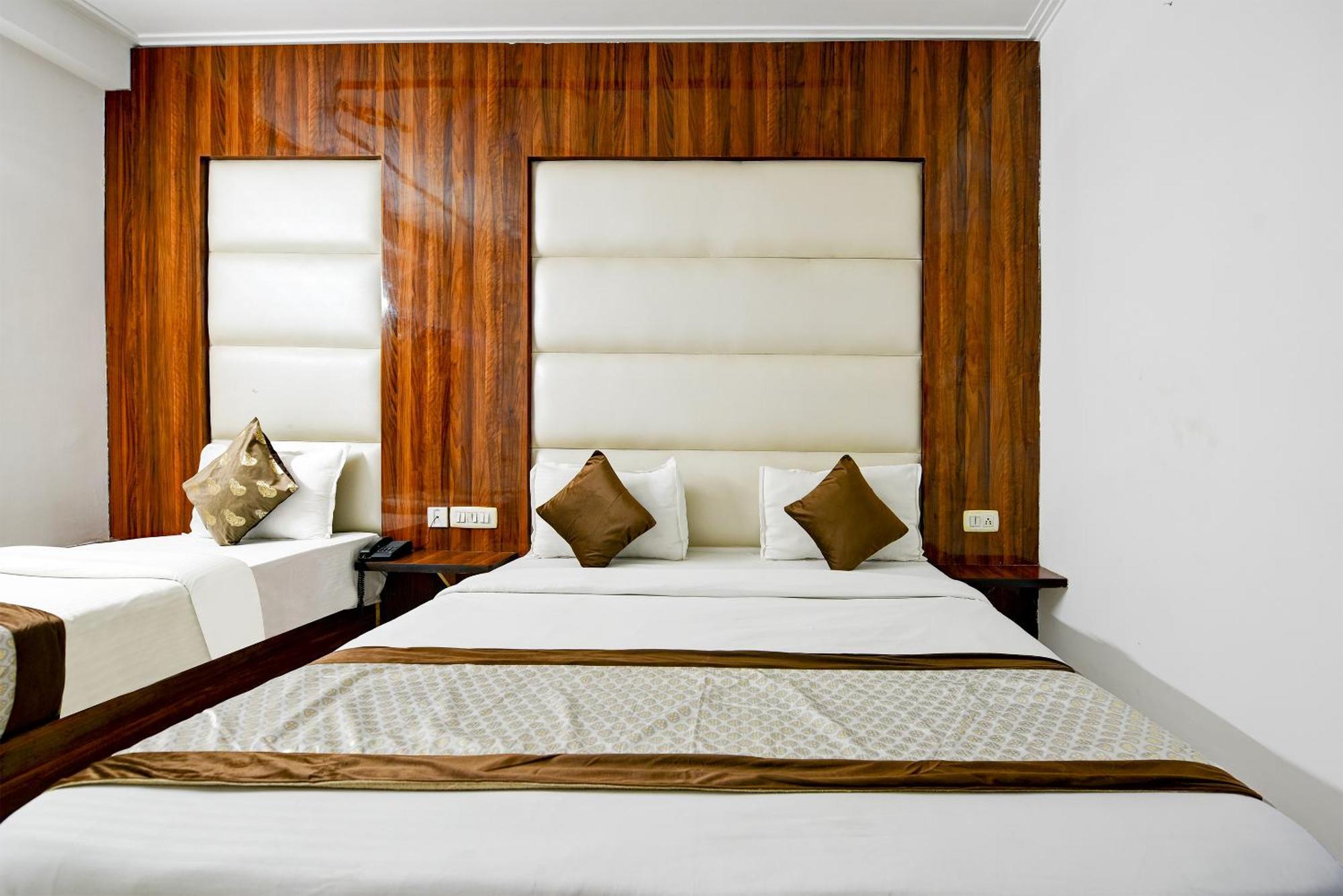 Airport Hotel Kiara - New Delhi Airport Eksteriør bilde